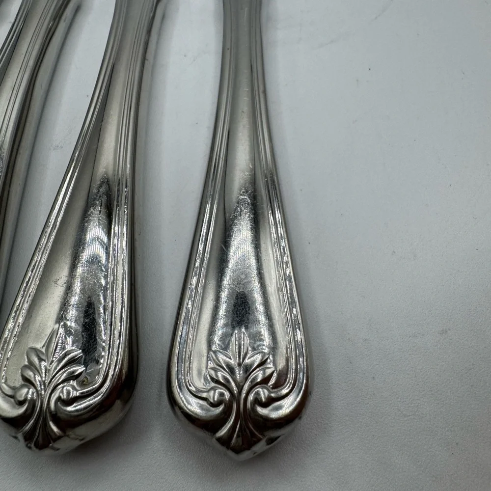 Lenox Flatware 18/8 Butlers Gourmet Plume Stainless Glossy - 5 Dinner Knives